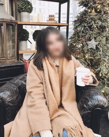 Cecilie, 28