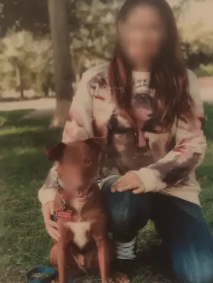 Clara, 35
