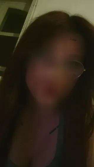 Helena, 24
