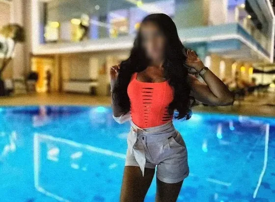 Merve, 40